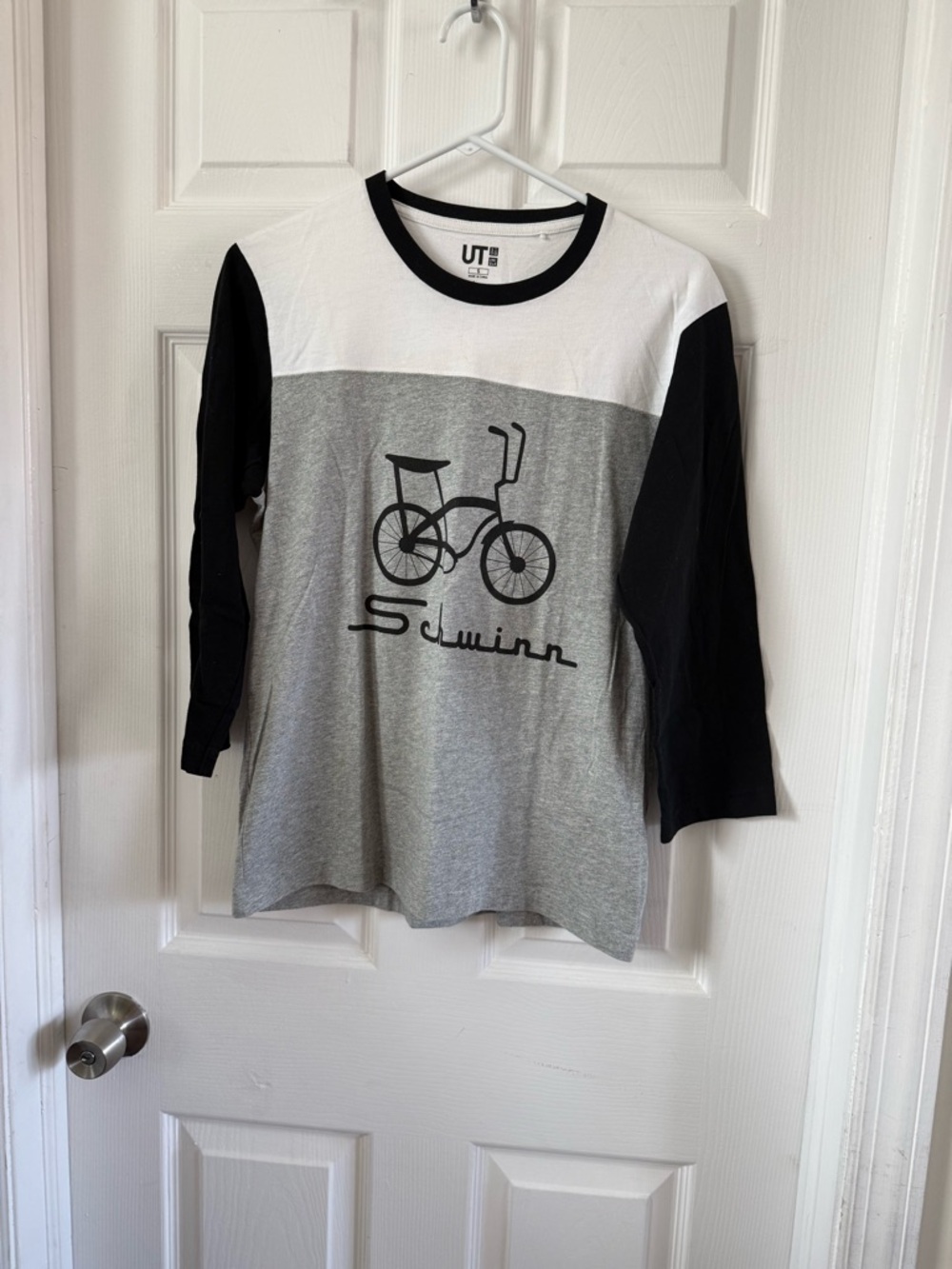 Uniqlo + Schwinn Black, Gray & White Bicycle Graphic Long-Sleeve Tee